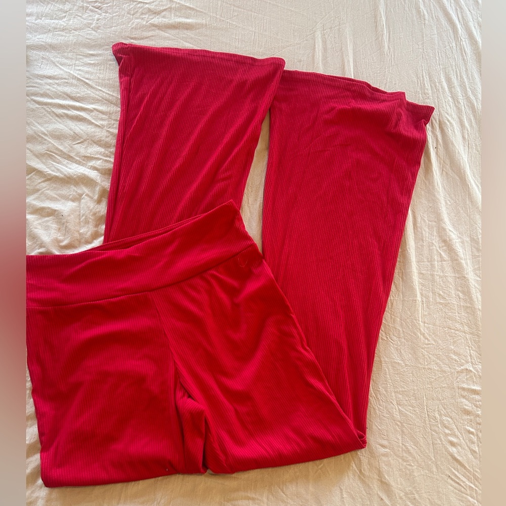 No Boundaries Bold Red Ribbed Pants - small NWOT